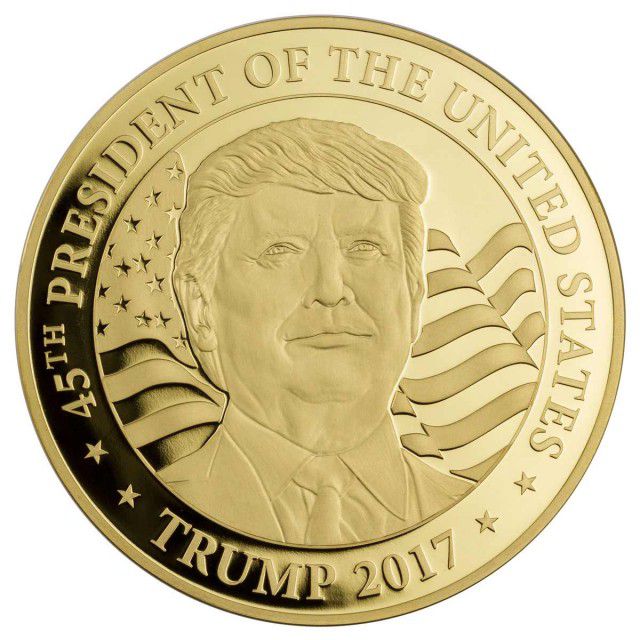 Реверс золотой монеты Трамп