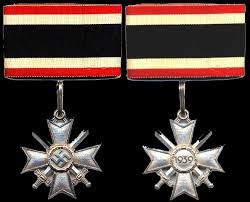 Третий рейх. Рыцарский крест За военные заслуги - серебро