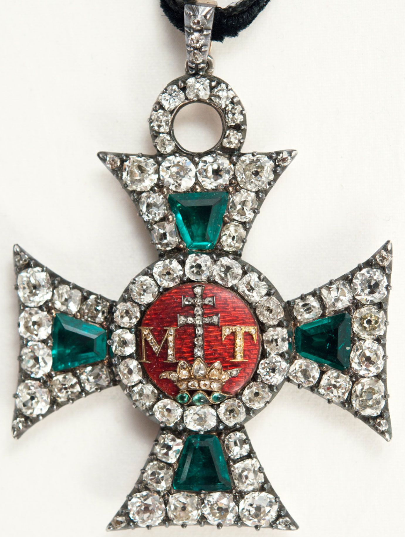 Алмазный крест ордена Святого Стефана - аверс